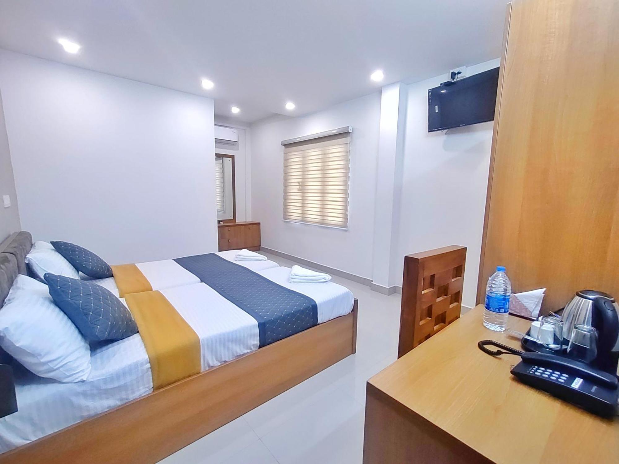 Lavender Arcade Apartment Kochi Екстериор снимка